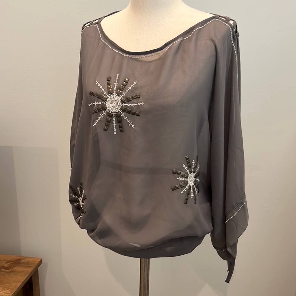Taboo blouse size Small